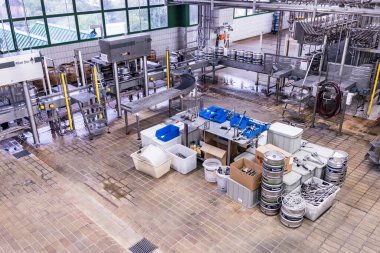 Lich, Almanya - 3 Mayıs 2017: Lich, Almanya 'daki LICH bira fabrikasını ziyaret. Bira fabrikası 150 yıldan eski ve 1988 'den beri Hesse, Almanya' daki en büyük bira fabrikası..