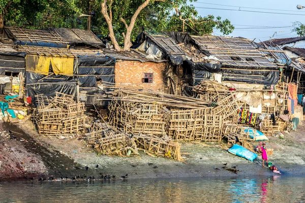 Kalkutta Indien April 2013 Menschen Ihren Häusern Ganges Die Meisten — Stockfoto