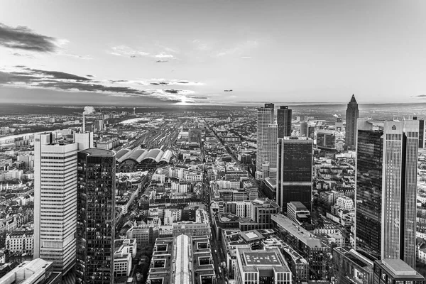 Frankfurt Alemania Enero 2017 Skyline Frankfurt Con Carretera Principal Rascacielos — Foto de Stock