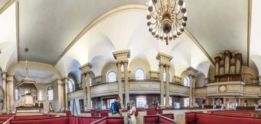 BOSTON, ABD - SEP 12, 2017: Boston King 's Chapel' in içinde. Yapının inşaatı 1749 yılında başladı ve 1754 yılında tamamlandı..