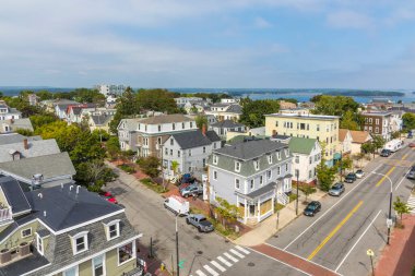 PORTLAND, ABD - SEP 15, 2017: Portland Hill yaşam alanının hava görüntüsü. Portland tepesi orta sınıf vatandaşlar için tarihi bir yaşam alanıdır..