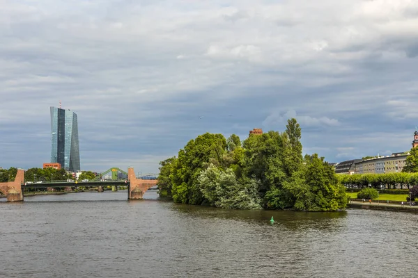 Frankfurt Németország 2017 Július Panorámás Kilátás Frankfurt Városára Ekb Épületével — Stock Fotó