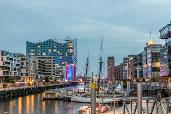 Hamburg Alemanha Ago 2017 Vista Para Porto Hamburgo Famosa Elb — Fotografia de Stock