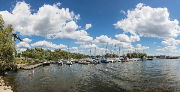 Walluf Germania Agosto 2017 Pontile Con Barche Vela Private Walluf — Foto Stock