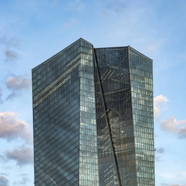 2017 Frankfurt Germany Jly View Ecb Building Reflections Blue Sky — 스톡 사진