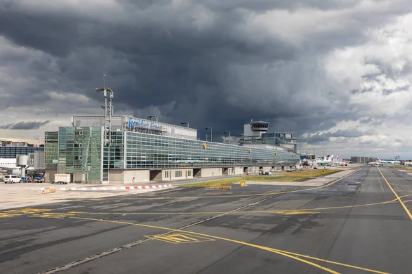 Frankfurt Tyskland Sep 2017 Flygplan Vid Terminal Frankfurt Rhein Main — Stockfoto