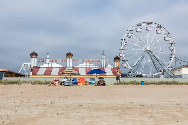 Old Orchard Beach 2017年9月15日 Old Orchard Beachの桟橋にある有名な古い遊園地 桟橋は1898年7月2日に一般公開され あらゆる種類の娯楽を提供した — ストック写真