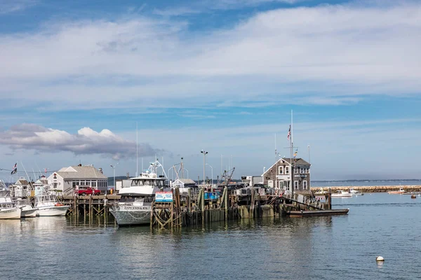 Plymouth Usa Sep 2017 Schepen Ankeren Aan Pier Baai Van — Stockfoto