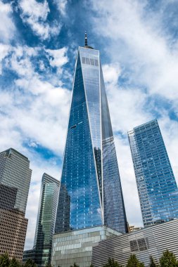 New York, Usa - 5 Ekim 2017: Manhattan 'daki Özgürlük Kulesi, Dünya Ticaret Merkezi' nin ilk binalarından biri..