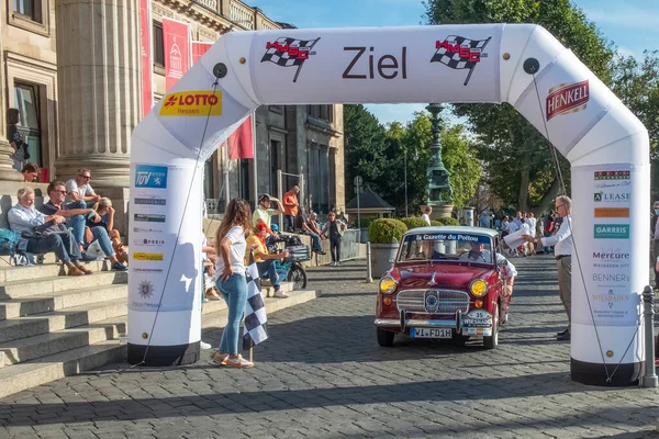 德国威斯巴登 24岁 2021年9月 Nsu Neckar 356A在德国威斯巴登的Oldtimer Ralley Wiesbaden挑战后 达到了最终目的 — 图库照片