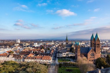 Bad Homburg 'un ufuk çizgisi öğleden sonra