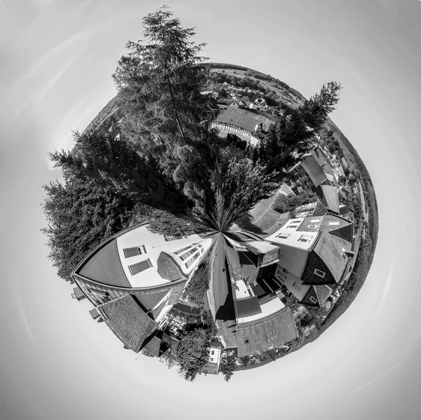 Perspectiva Pequeno Planeta Aldeia Rural Brandoberndorf Perto Usingen Sob Céu — Fotografia de Stock