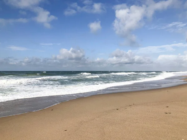 Γραφική Φθινοπωρινή Αμμώδης Παραλία Κύματα Και Αμμόλοφους Στο Sylt Γερμανία — Φωτογραφία Αρχείου
