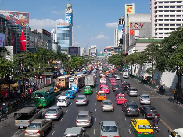 Bangkok Tailândia Dezembro 2009 Estrada Principal Bangkok Engarrafamento Tarde Com — Fotografia de Stock