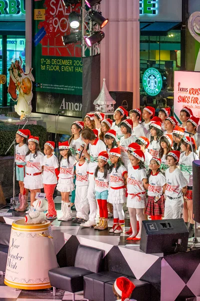 Bangkok Thailand December 2009 Krvs Choir Has Christmas Performance Front — Stock Photo, Image
