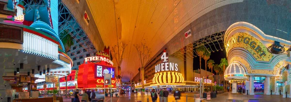 Las Vegas Usa Marca 2019 Kasyno Golden Nugget Nocą Ulicy — Zdjęcie stockowe