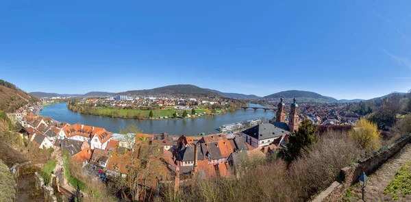 Almanya Nın Bavyera Kentindeki Main Nehrinde Miltenberg Panoramik Görüntüsü — Stok fotoğraf