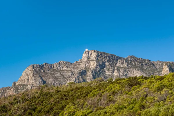 Вид Знамениті Гори Кейптауна Пар Сонцем Відбиває Вершину — стокове фото