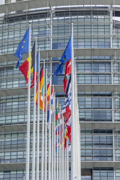 Straßburg Frankreich Juni 2018 Alle Flaggen Europaflagge Weht Vor Dem — Stockfoto