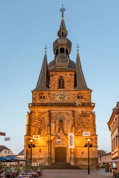 Sankt Wendel Niemcy Sierpnia 2018 Słynny Kościół Sankt Wendel Wieczornym — Zdjęcie stockowe