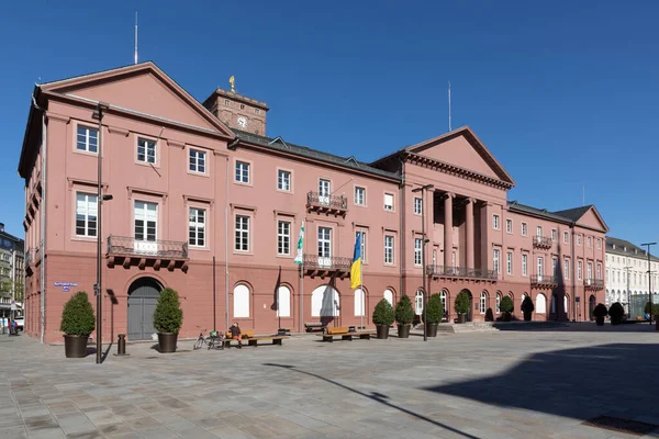 Karlsruhe Germania Aprile 2022 Piazza Del Mercato Karlsruhe Con Monumenti — Foto Stock