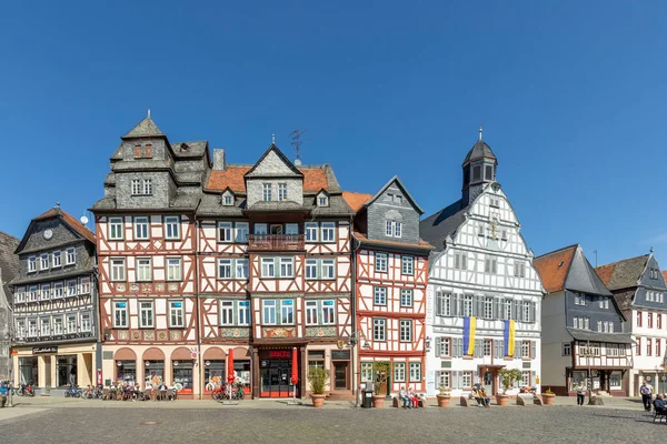 Буцбах Германия Апреля 2022 Года Люди Рыночной Площади Старом Городе — стоковое фото