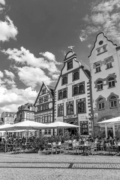 Erfurt Alemanha Julho 2018 Pessoas Praça Central Frente Catedral Cidade — Fotografia de Stock