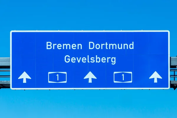 Highway Signage Bremen Dortmund Grevelsberg Continuing Highway Germany Blue Sky — Foto Stock