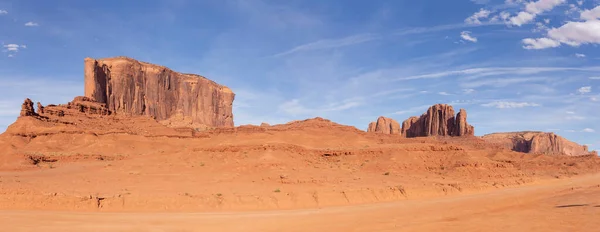 Beroemd Panoramisch Uitzicht Butte Monument Vallei Felle Zon — Stockfoto