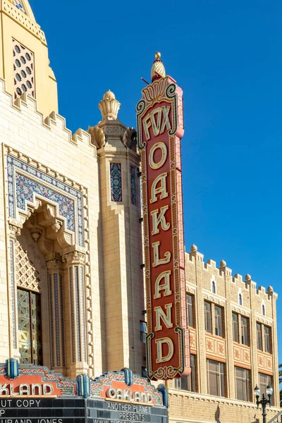 Oakland Usa May 2022 Morning Sun Rises Iconic Fox Oakland —  Fotos de Stock