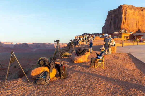 Monument Valley Usa May 2022 Photographers Wait Sunrise Point Monument — Stockfoto