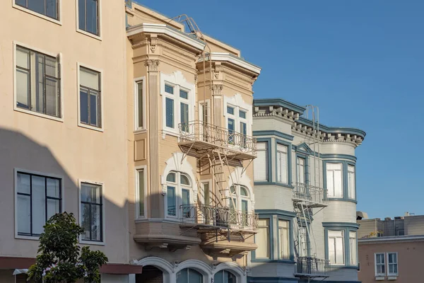 Oude Huizen Victoriaanse Stijl Centrum Van San Francisco Fel Licht — Stockfoto