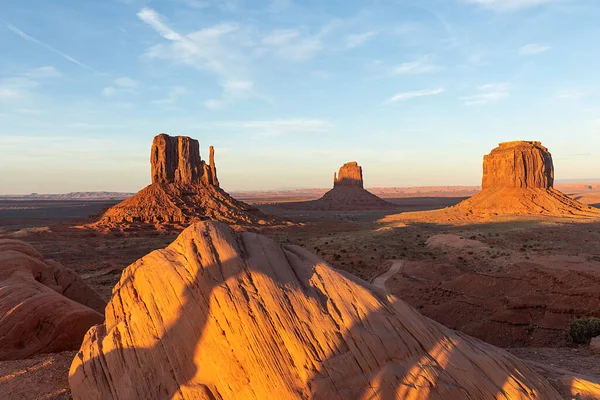 View Mittens Butte Monument Valley Sunrise Mood Usa — 图库照片