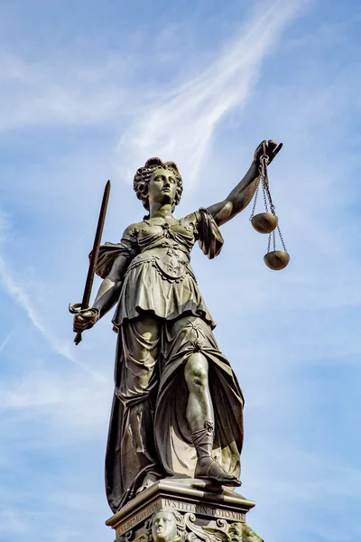 Justitia Lady Justice Sculpture Roemerberg Frankfurt Built 1887 — Stok fotoğraf