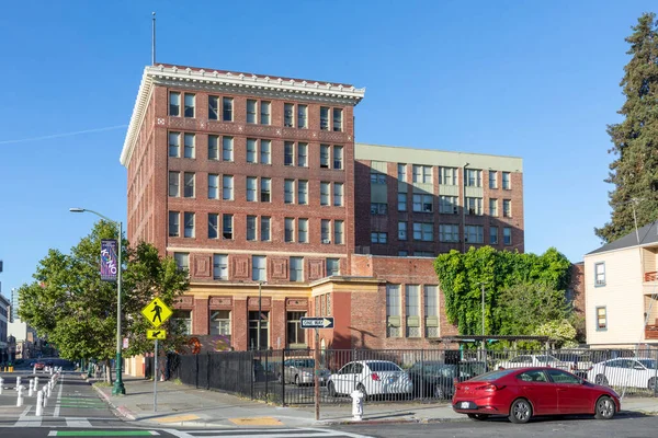 Oakland Usa May 2022 Morning Sun Rises Iconic Old Brick — 스톡 사진