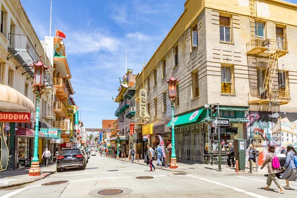 San Francisco Usa May 2022 People Visit Chinatown San Francisco — ストック写真