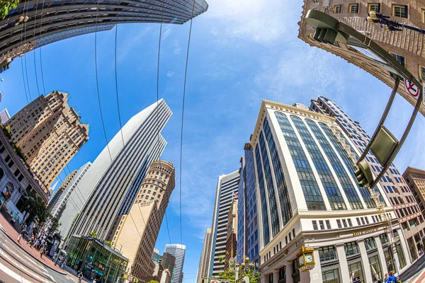 San Francisco Usa May 2022 Modern Skyscraper Standing Historic Buildings — Stockfoto