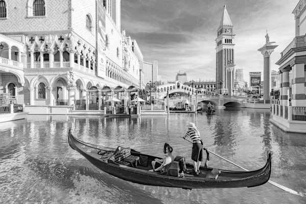 Las Vegas Usa May 2022 Gondola Tourists Venetian Resort Hotel — Photo