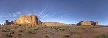 ABD 'deki ziyaretçi merkezinden görülen anıt vadisinin manzaralı manzarası