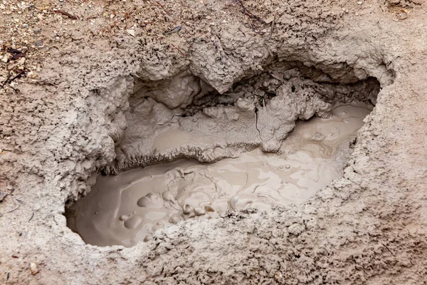 Boiling Hot Mud Spring Yellowstone National Park Usa — Stockfoto