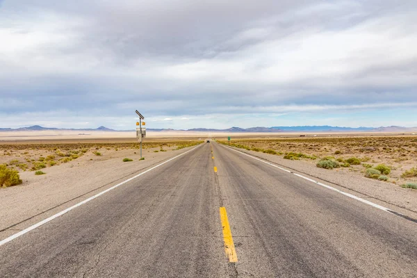 Riding Route Nevada Daytime Thru Desert Usa — Stok fotoğraf