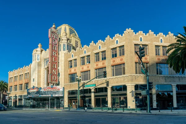 Oakland Usa May 2022 Morning Sun Rises Iconic Fox Oakland — Stockfoto