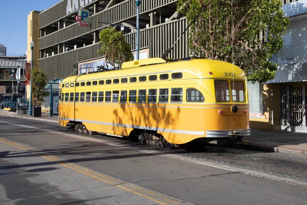 San Francisco Usa June 2022 Yellow Vintage Bus Operates Fisherman — Fotografia de Stock
