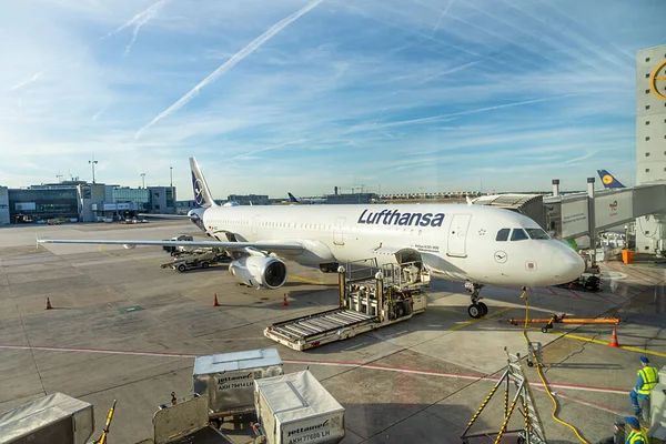 Frankfurt Germany June 2022 Lufthansa Airbus Gate Eady Start Loading — Stockfoto