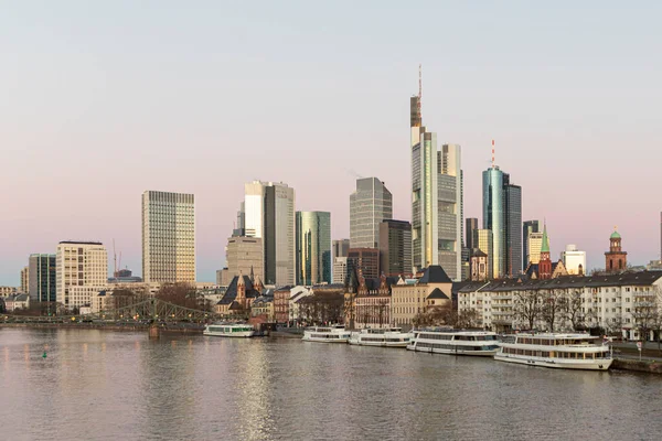 Schilderachtige Zonsopgang Met Uitzicht Skyline Van Frankfurt Met Rivier Main — Stockfoto