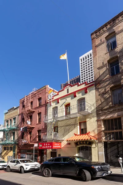 美国旧金山 2022年6月6日 美国加利福尼亚州唐人街的街道和建筑物景观 旧金山唐人街是亚洲以外最大的唐人街 也是美国最古老的唐人街 — 图库照片