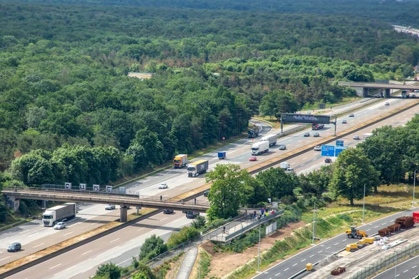 Frankfurt Duitsland Juni 2022 Luchtfoto Van Snelweg Frankfurt Met Bos — Stockfoto