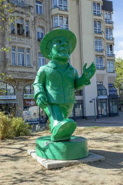 Wieabaden Alemania Septiembre 2022 Ampelmann Estatua Del Artista Ottmar Hoerl —  Fotos de Stock