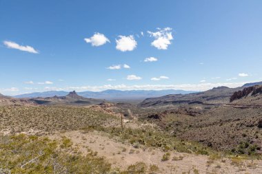 Sitgrave, ABD 'de Golden Valley yakınlarında 66 numaralı yoldan geçiyor.