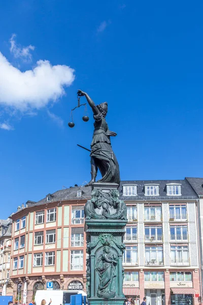 Frankfurt Německo Září 2022 Socha Lady Justice Roemeru Ústředním Místě — Stock fotografie